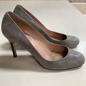 Ann Taylor khaki textured pumps size 8 1/2